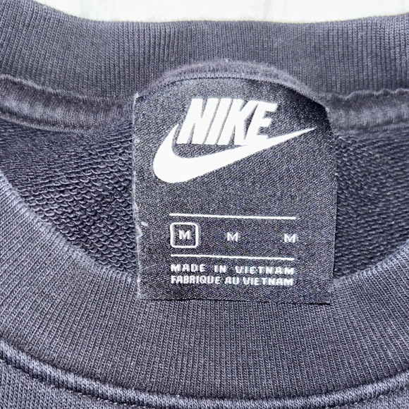 Nike Black Crewneck Sweatshirt - Picture 3 of 3